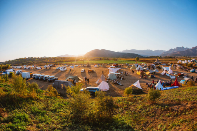 韶音 ×Fuga Camp，在露营中体验运动耳
